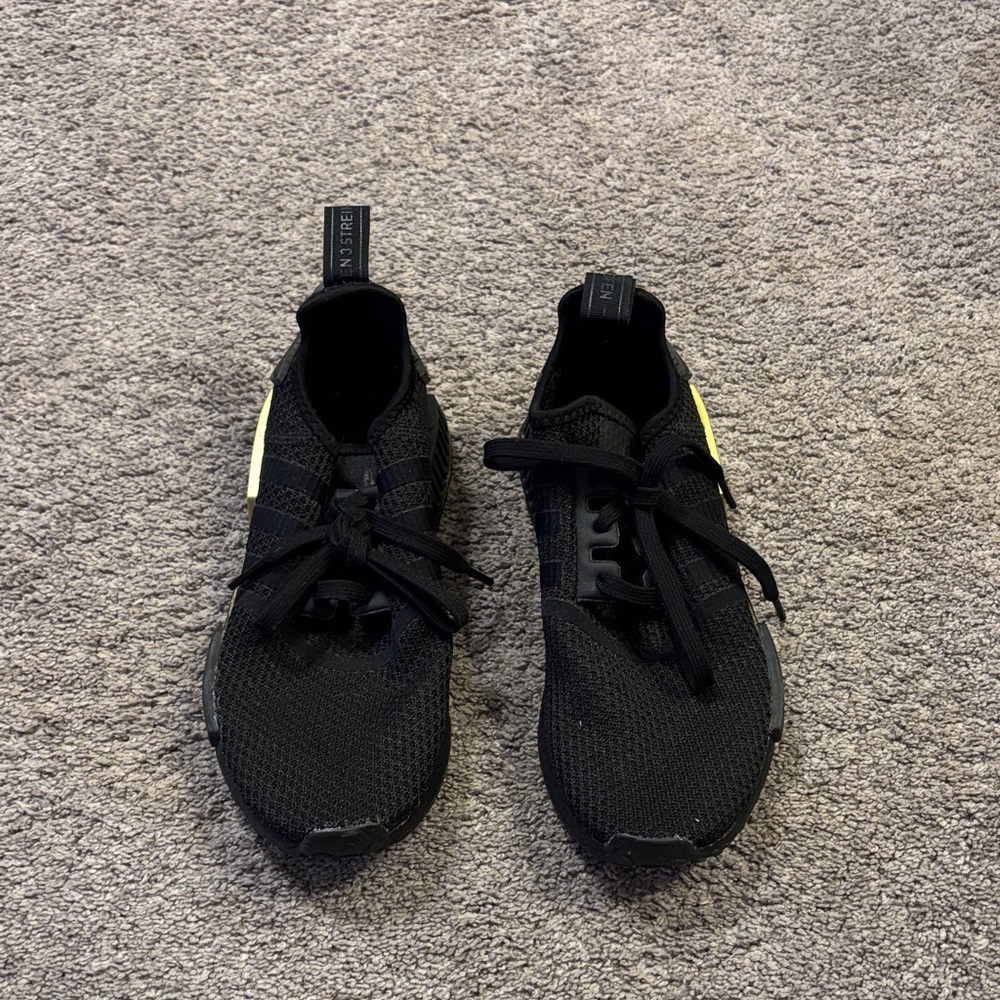 Women’s Black Sneakers